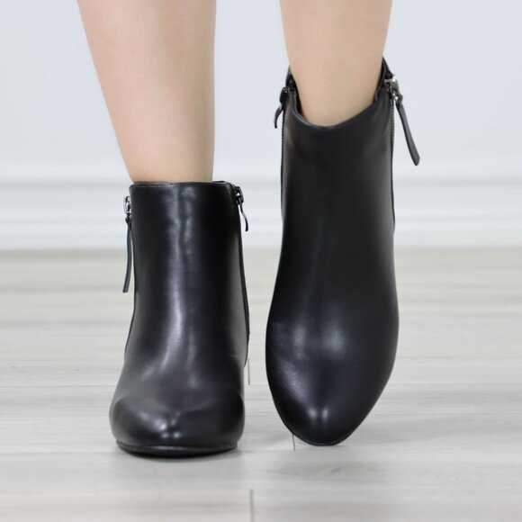 Womens Ankle Boots Low Block Heel Black Synthetic Leather Pointed Toe - Picture 6 of 12
